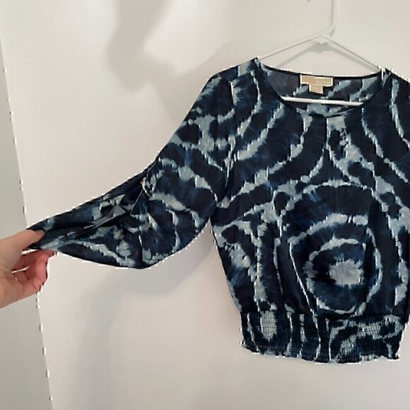 MICHAEL MICHAEL KORS Navy Blue Tie Dye Satin 3/4 Sleeve Roll Tab Blouse PETITE S - Picture 9 of 13